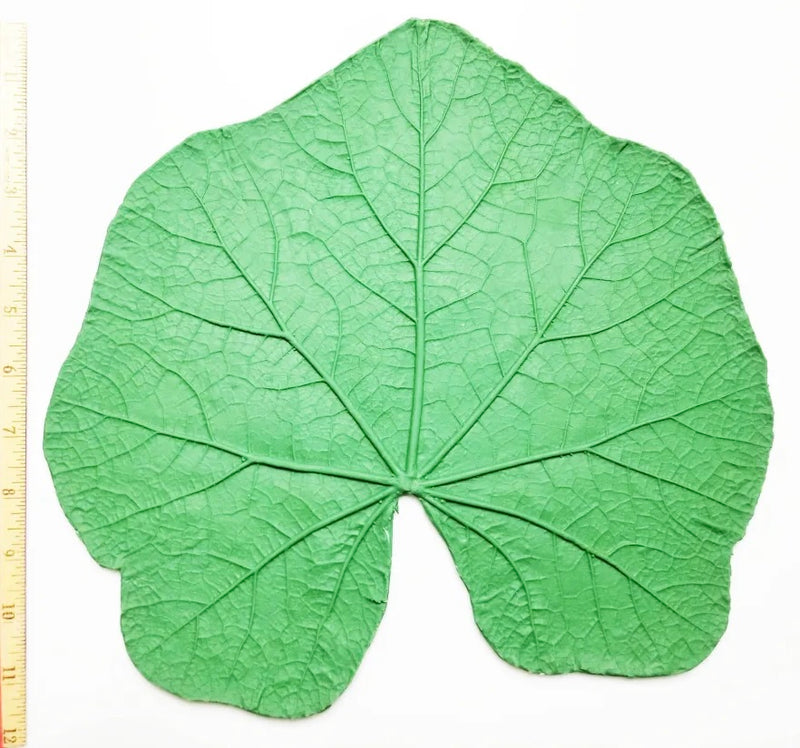 LP115 Large Rounded Sunflower Rubber Leaf Form