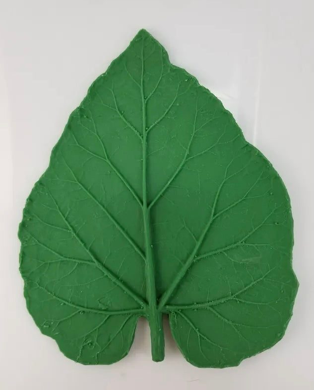 LP129 Small Rubber Rhubarb Leaf Form