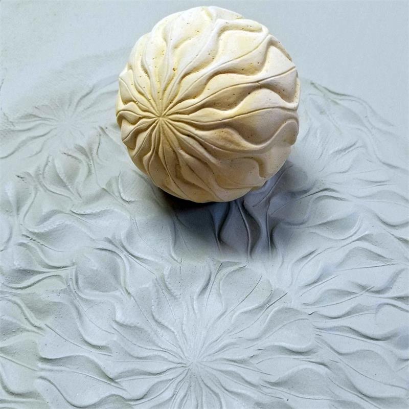 TS15 Seaweed Sphere